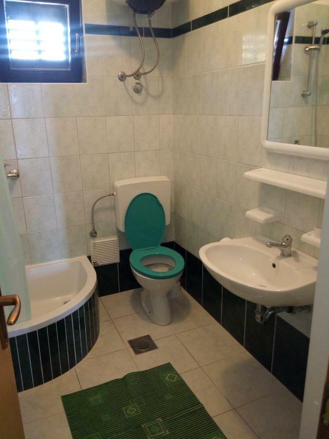 Apartman Cemeljic Lejlighed Mandre Eksteriør billede